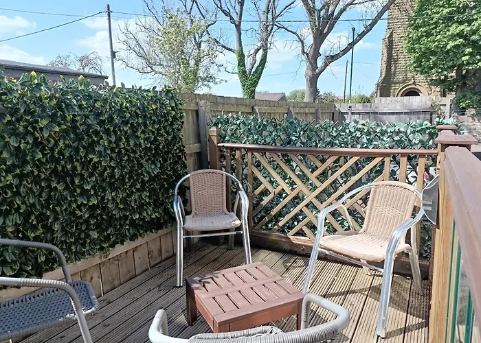 Host & - Honeysuckle *